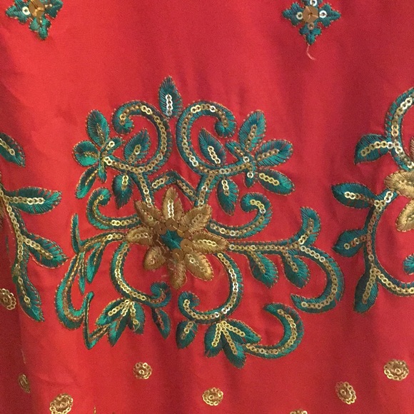 Tunic - Picture 2 of 4